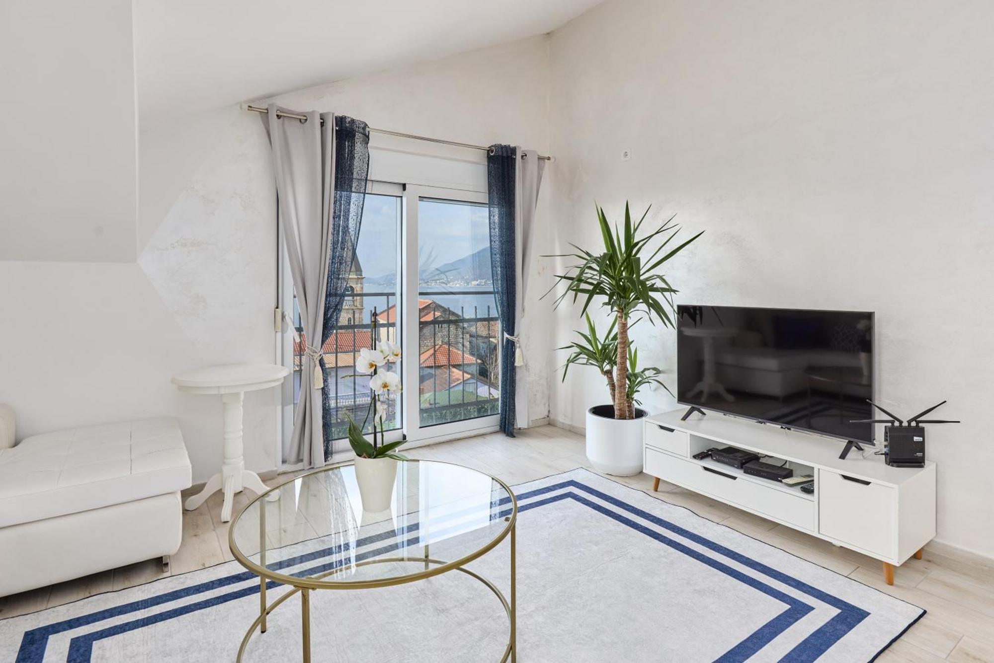 Bayview Apartments Tivat Montenegro Exterior foto