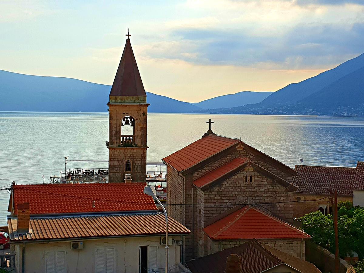 Bayview Apartments Tivat Montenegro Exterior foto