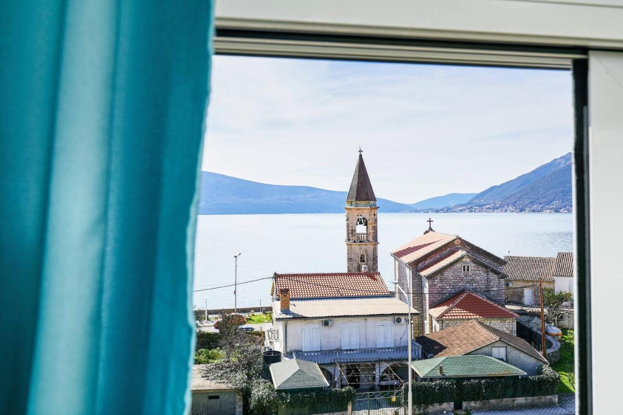 Bayview Apartments Tivat Montenegro Exterior foto