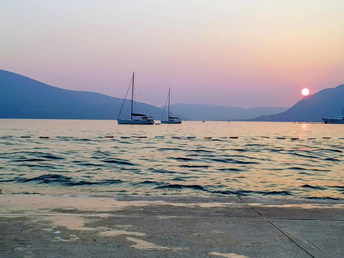 Bayview Apartments Tivat Montenegro Exterior foto