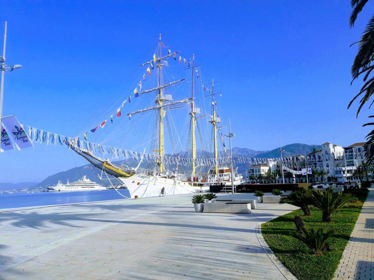 Bayview Apartments Tivat Montenegro Exterior foto